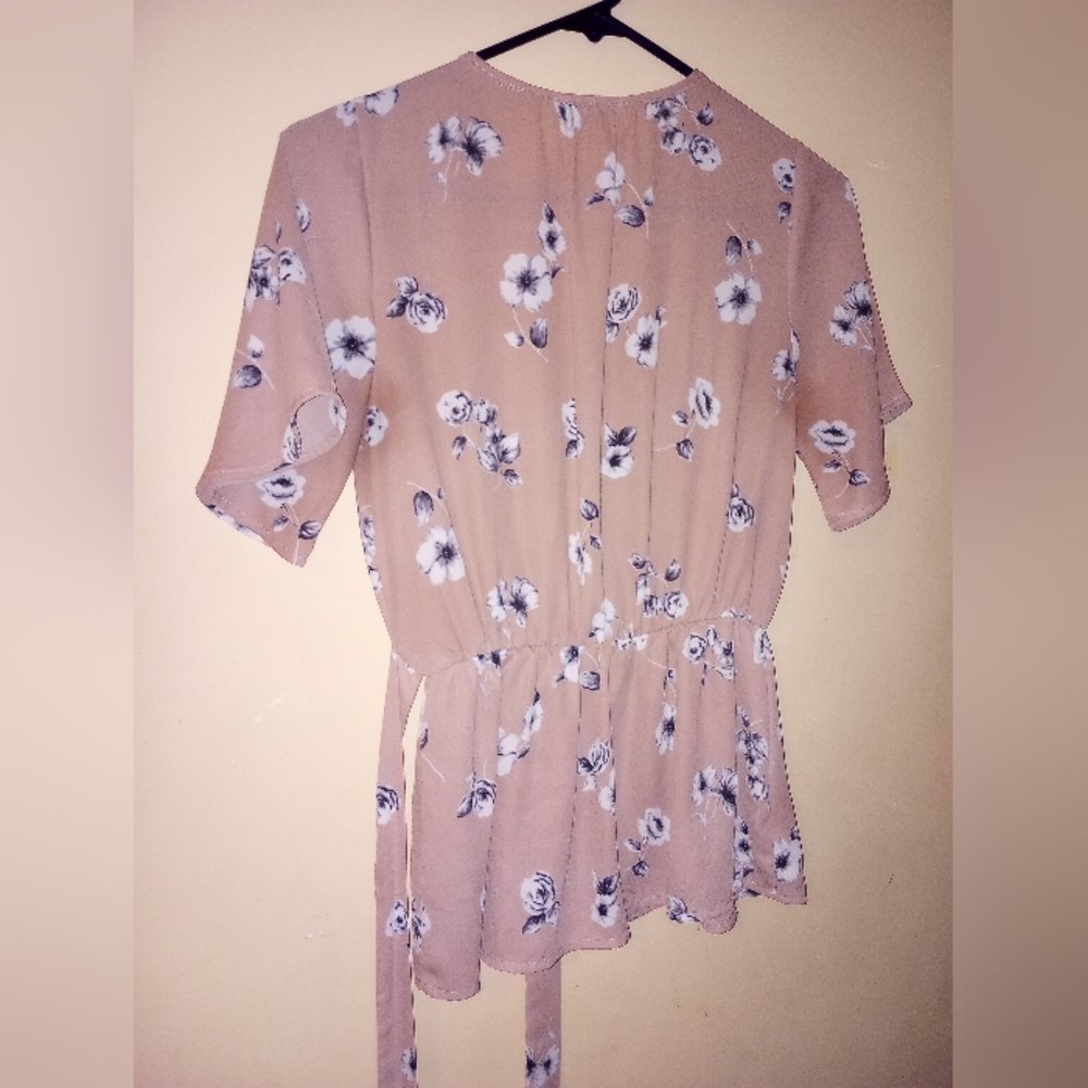 Blouse - Picture 3 of 4